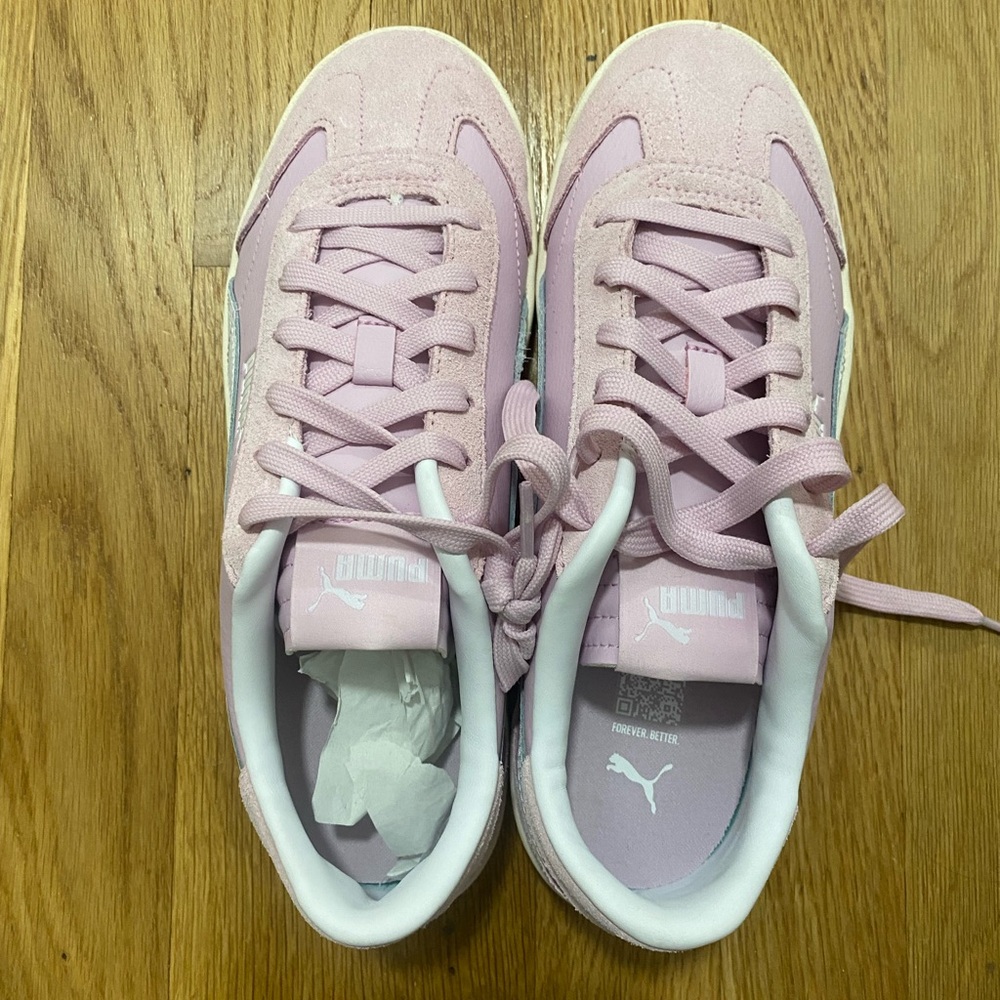 Puma Sneakers